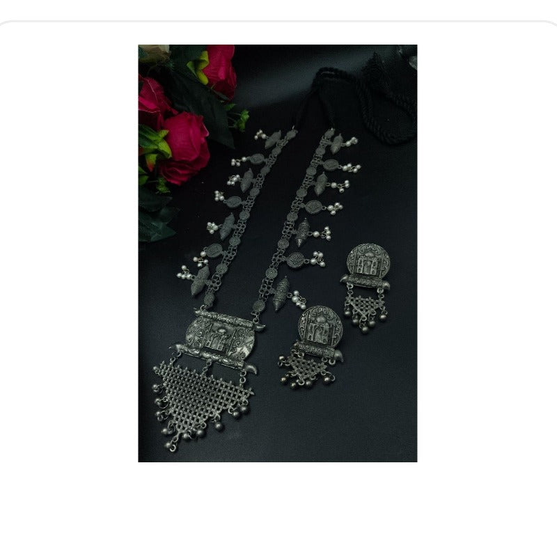 Women's Matt Black Polish Long Necklace for Women - close-up detail view | D9 Creations