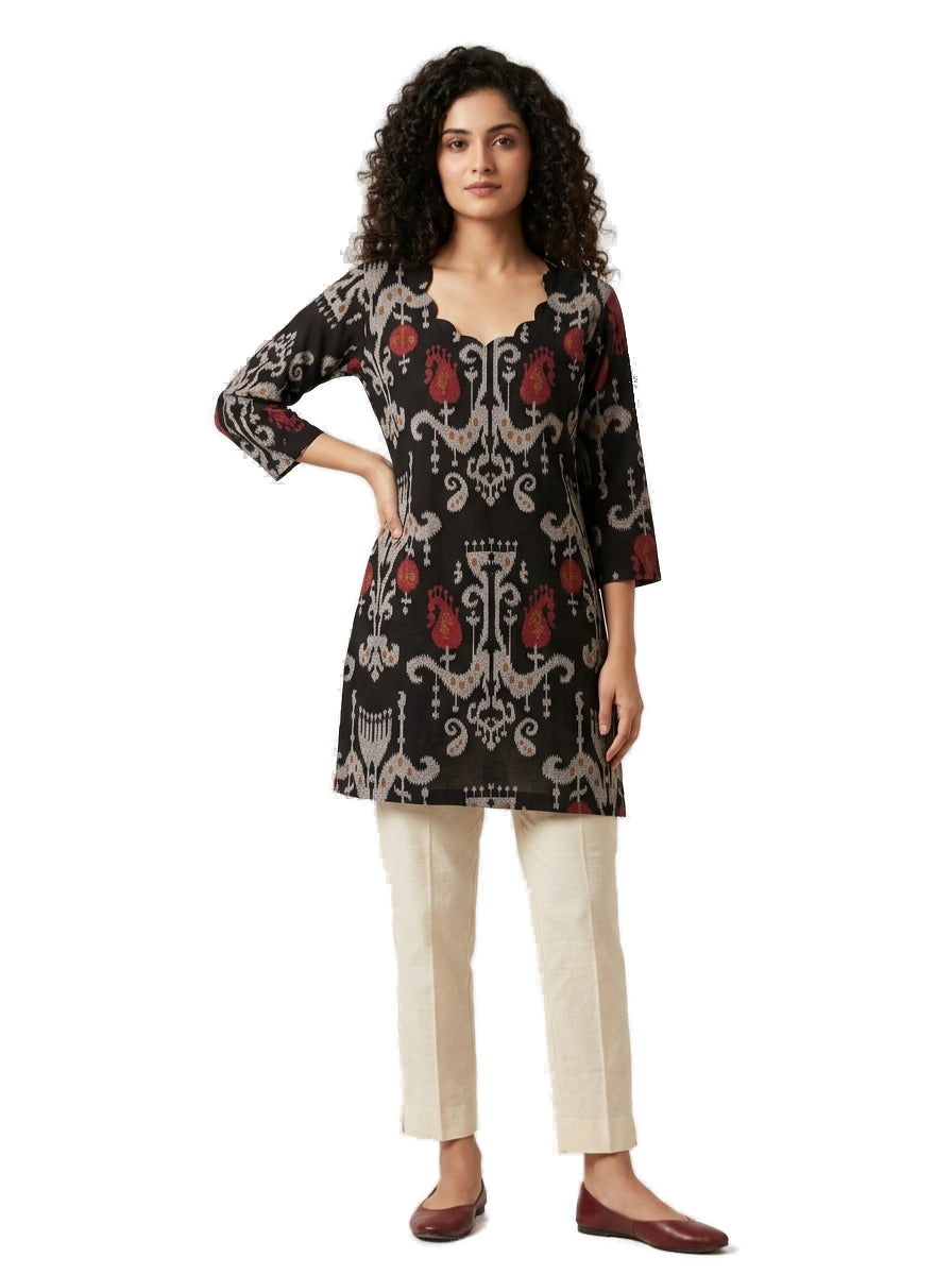 Women’s Black Hand-Painted Kalamkari Short Top Handcrafted Kalamkari Kurti Elegant Ethnic & Casual Wear - Indian Ethnic Wear - front view | Villows DTrendz