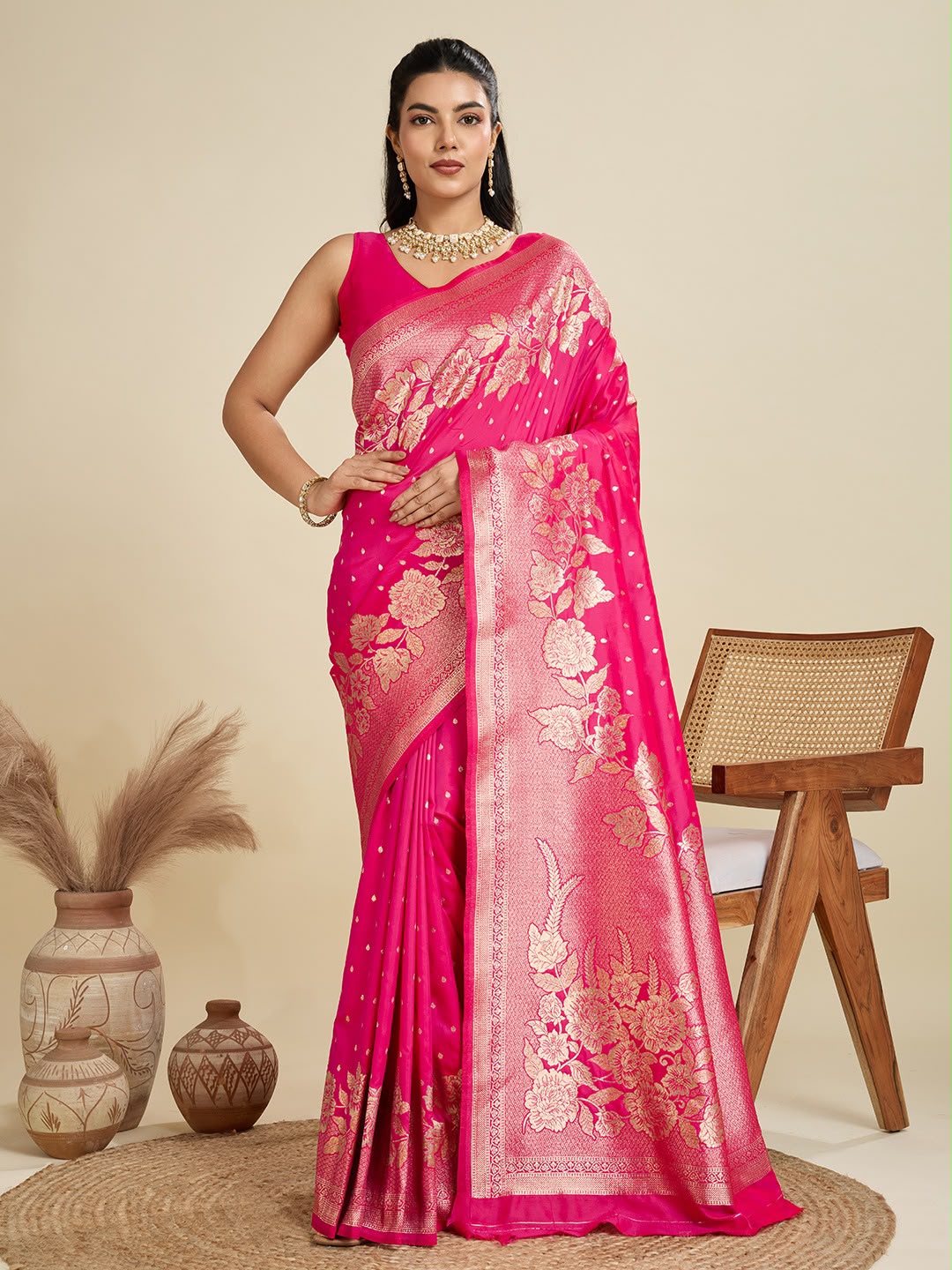 Hot Pink Kanjivaram Silk Saree - Sarees - close-up detail view | Nardev Fashions