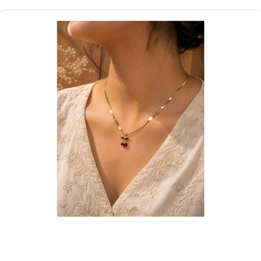 Women's Anti Tarnish Leaf Necklace - front view | D9 Creations