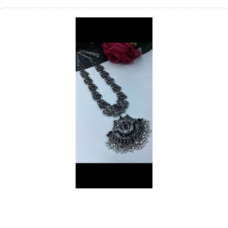 Women's Elegant Long Flower Necklace - close-up detail view | D9 Creations