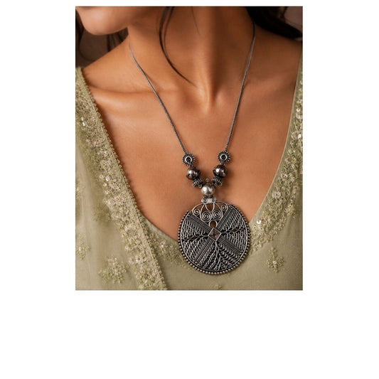 Women's Silver Chain Pendant Necklace - front view | D9 Creations