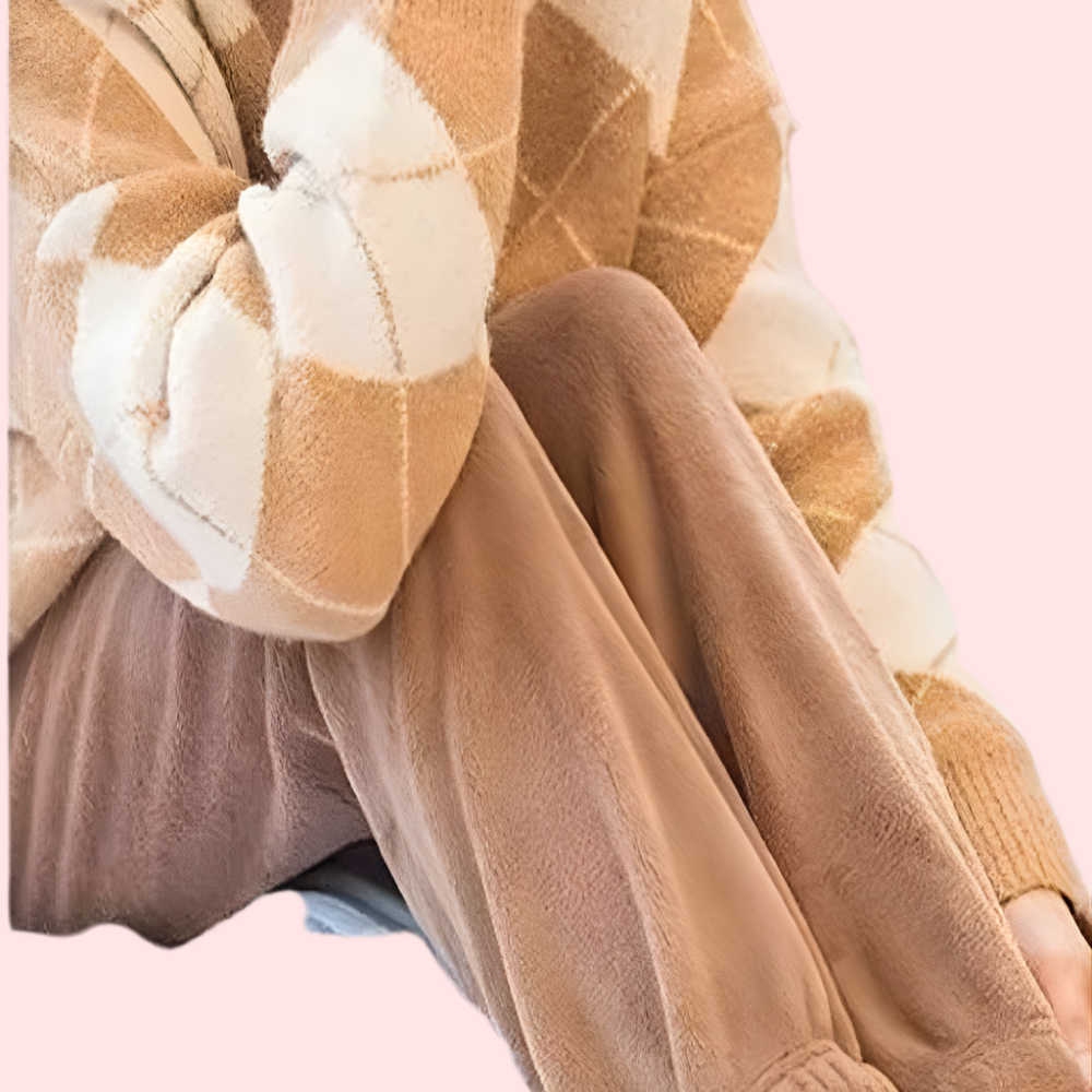 Women's Designer Pajama Set, Sophisticated Loungewear - Apparel - close-up detail view | Snazzyway